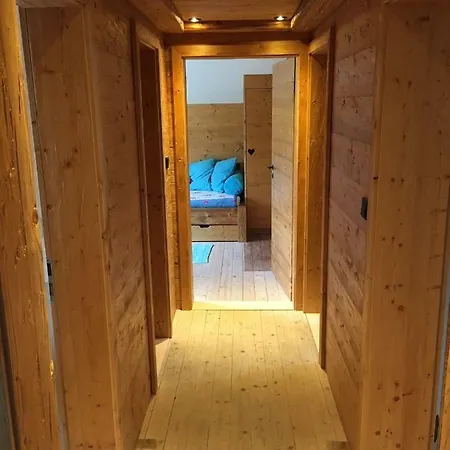 Haus Iris Casa de Férias *